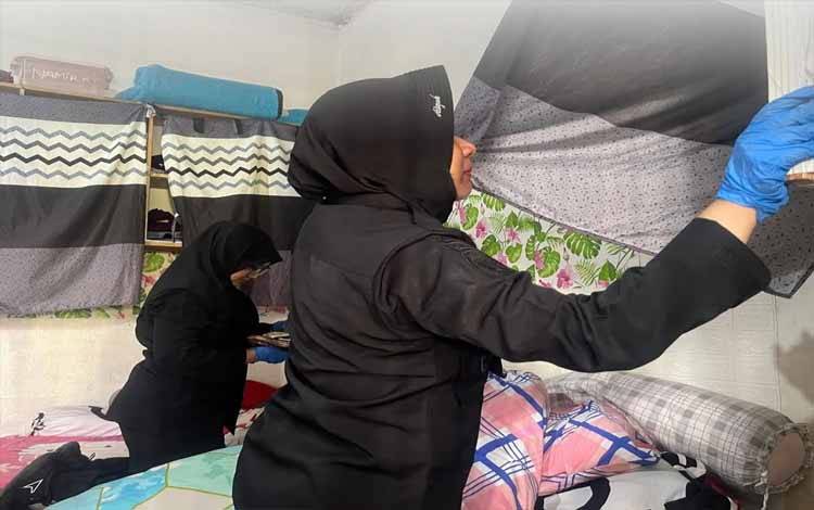 Razia Rutan Palangka Raya Sita Barang Terlarang dari Warga Binaan