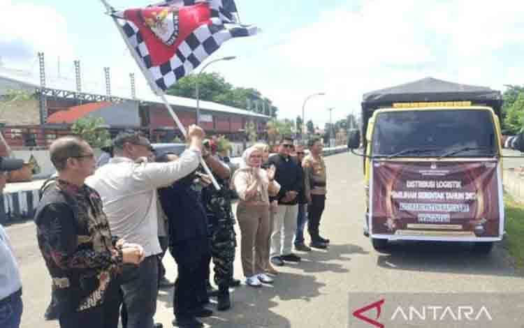 KPU Kapuas Distribusikan Logistik Pilkada untuk 5 Kecamatan Terjauh