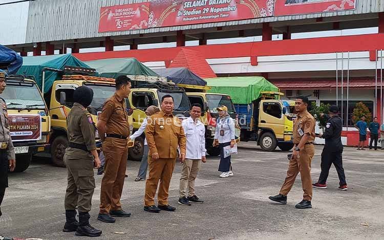 Hari Pertama Kerja Pascacuti, Bupati Kotim Tinjau Distribusi Logistik Pilkada