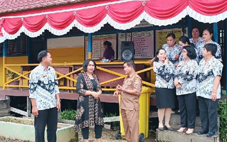 DPRD Gunung Mas: Guru Sosok yang Berperan dalam Pembangunan SDM