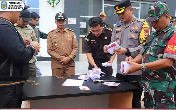 Pj Bupati Murung Raya Hadiri Pemusnahan Surat Suara Lebih dan Rusak Jelang Pilkada 2024