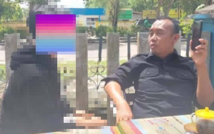 Ketua Tim Virtual Police Bidhumas Polda Kalteng Ipda Shamsuddin saat memberikan pembinaan kepada KU (Foto : Tim Virtual Police Bidhumas Polda Kalteng)