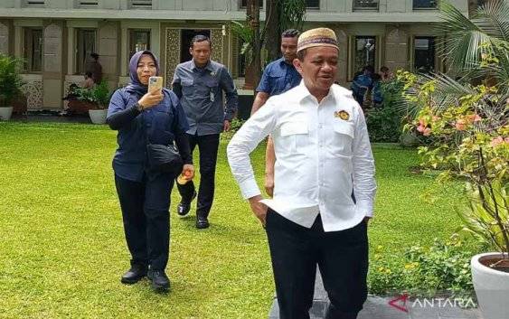 Menteri Bahlil Pastikan Percepat Hilirisasi Bauksit