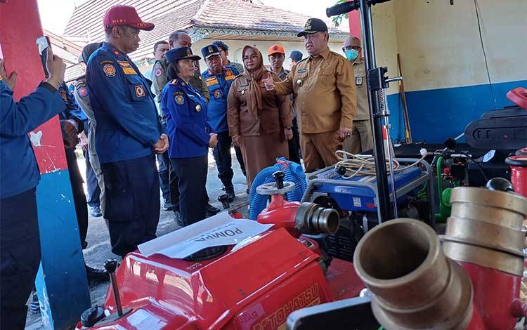 Bupati Kotim Geser Anggaran Rp1,5 Miliar untuk Pengadaan APD Disdamkarmat