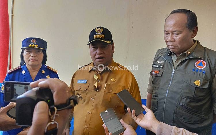 Bupati Kotim Akan Tambah Excavator Ampibi Untuk Atasi Banjir
