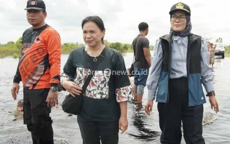 Banjir di Palangka Raya Status Siaga Menuju Tanggap Darurat, Pj Wali Kota Rapat Koordinasi
