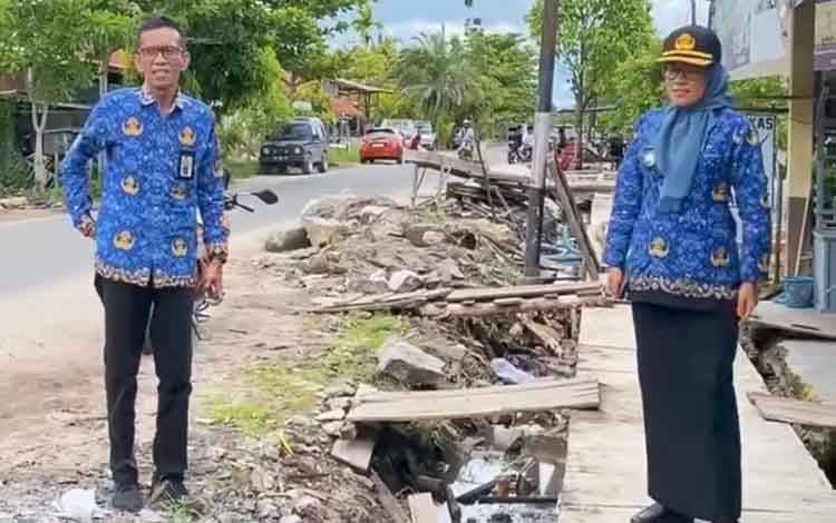 Pj Wali Kota Palangka Raya Tinjau Proyek Pembangunan Drainase