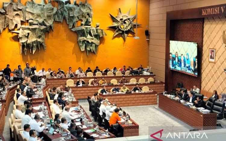 Kemenhub Tekan Harga Tiket Pesawat Natal 2024 dan Tahun Baru 2025