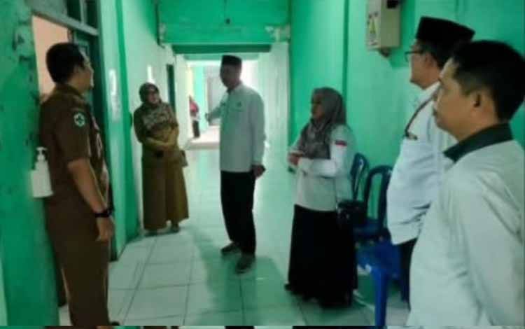 Kepala Kemenag Kapuas Monitoring Pemeriksaan Kesehatan CJH