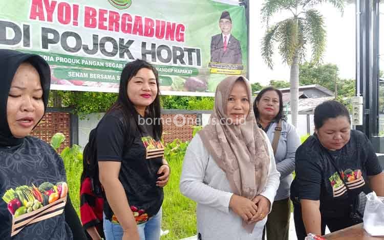 Pojok Horti Membantu Kelompok Wanita Tani Memperbaiki Ekonomi Keluarga