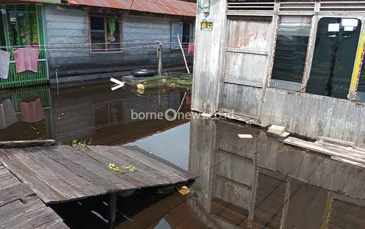 Pemkab Kobar Segera Salurkan Bantuan pada Warga Terdampak Banjir