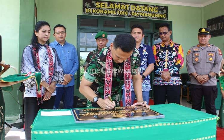 Dandim 1016 Palangka Raya Resmikan Kantor Koramil 1016-04 Manuhing