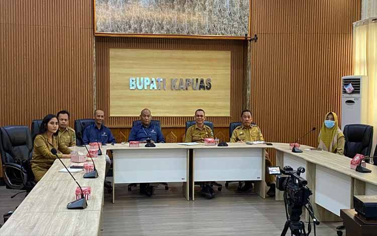 Asisten II Setda Kapuas Ikuti Rakor Pengendalian Inflasi dan Sosialisasi Kebijakan Upah Minimum 2025