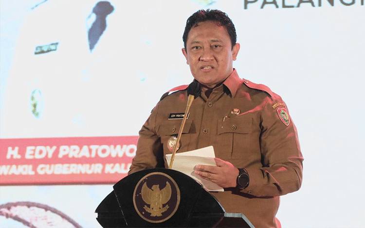 Wagub Edy Pratowo Buka Seminar Nasional Blue Print Kalteng 2045
