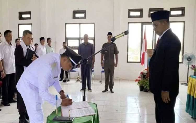 Pj Bupati Lamandau Minta Pj Kades Bintang Mengalih Jalin Sinergi Pacu Pembangunan