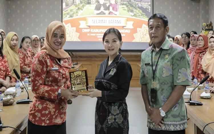 DWP Lamandau Kaji Tiru Program Kerja ke Kabupaten Badung