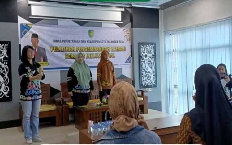 Dispursip Palangka Raya Kembangkan Literasi Inklusif