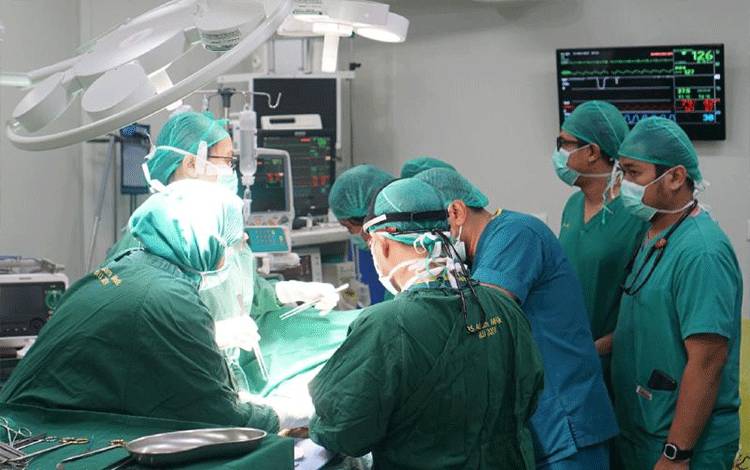 RS Adam Malik Sukses Operasi Jantung Bawaan Pada Anak