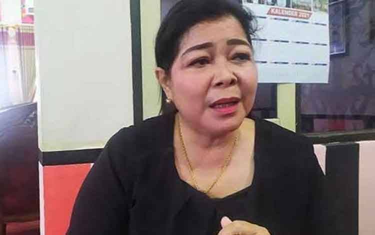Neni Adriati Ajak Masyarakat Palangka Raya Rayakan Natal dan Tahun Baru dengan Suka Cita