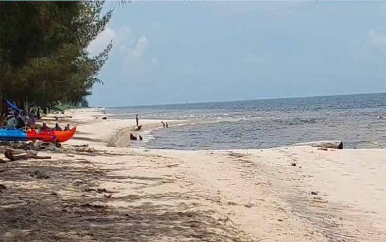 Disbudpar Kotim Pastikan Keamanan Tempat Wisata Saat Libur Nataru 2025