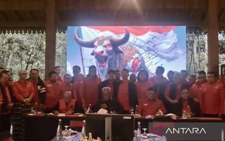 Daftar 27 Kader PDIP yang Dipecat dari Effendi Simbolon hingga Jokowi