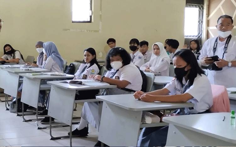 Kadisdik Kalteng Ingatkan Pentingnya Pemeliharaan Fasilitas Sekolah