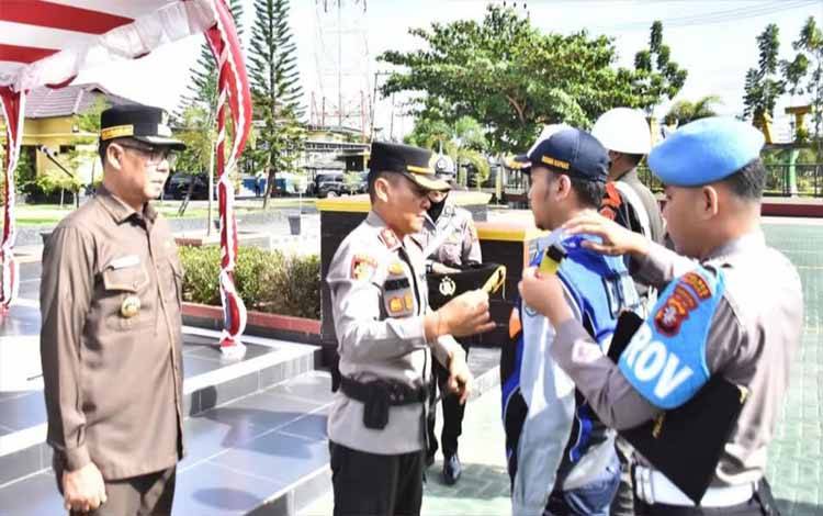 Polres Kapuas Gelar Apel Operasi Lilin Telabang 2024