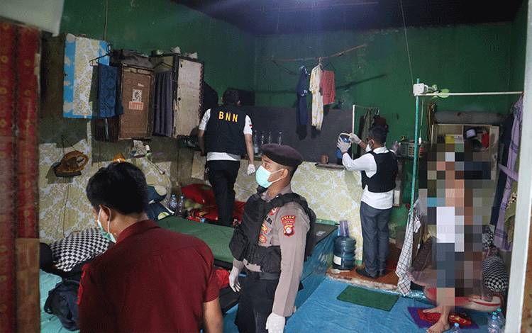 BNNP Kalteng Temukan Barang Terlarang saat Gelar Razia Gabungan di Lapas dan Rutan
