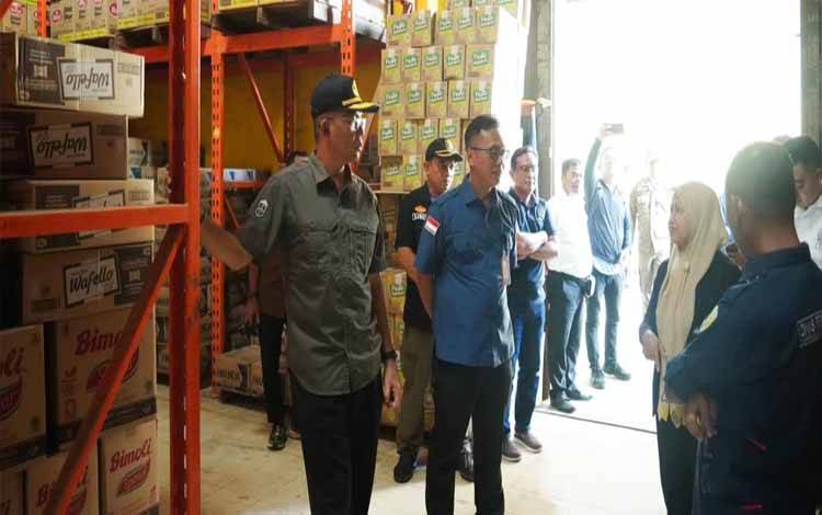 Pj Wali Kota Palangka Raya Ajak Warga Jaga Stabilitas Harga Bahan Pokok