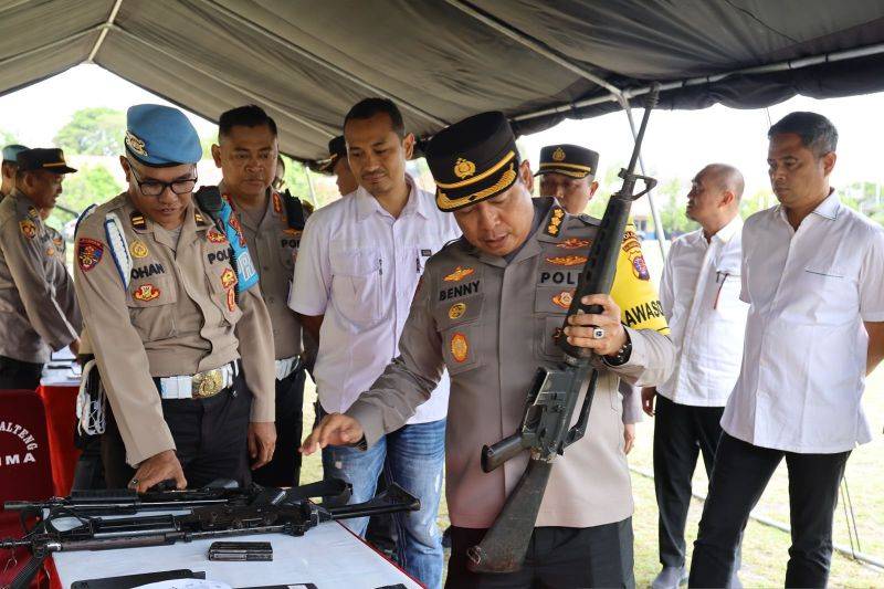 Pemeriksaan Senjata Api Anggota Polda Kalteng untuk Tingkatkan Disiplin