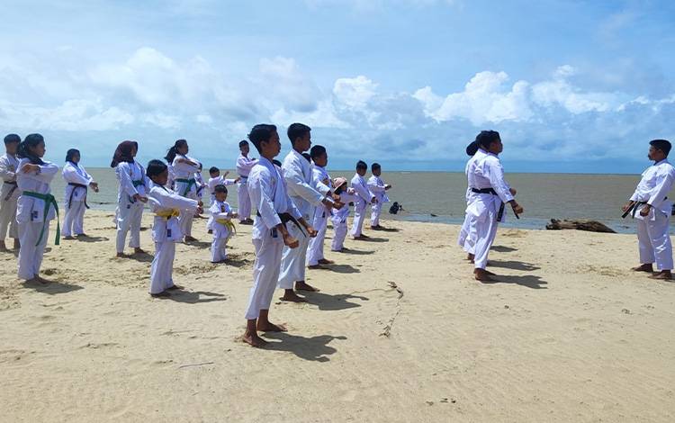 Ajang Penyegaran Karateka, Inkai Kapuas Gelar Gashuku