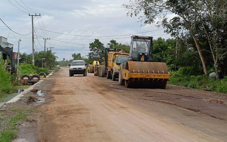 Penyelesaian Rekonstruksi Jalan Pemancar Metro Terlambat
