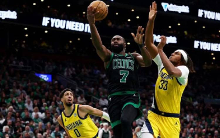 Jaylen Brown Cetak 44 Poin, Celtics Bungkam Pacers 142-105