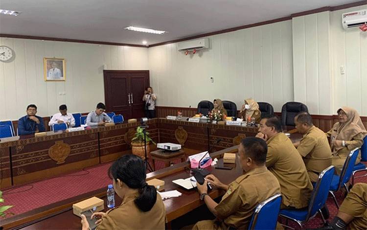 Plh Sekda Kalteng Ingatkan Evaluasi Ketersediaan Bapok Pasca Nataru