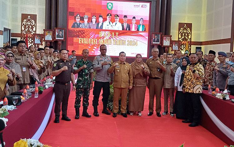 Evaluasi Akhir Tahun 2024: Bupati Kotim Soroti Progres Pembangunan dan Keamanan