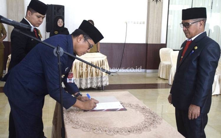 Misnohartaku Dilantik sebagai Pj Sekda Barito Timur