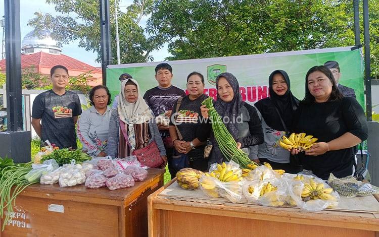 Dinas Ketahanan Pangan Pulang Pisau Buka Pojok Horti di Lapangan Handep Hapakat