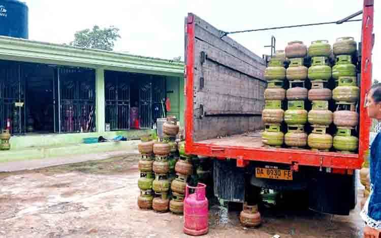 Tim Satgas Disdagrin Barito Utara Pastikan Stok Gas Elpiji 3 Kg Aman, Harga Sesuai HET