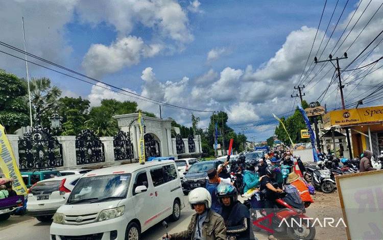 Polres Tapin Rekayasa Lalin Lancarkan Kepulangan Jamaah Haul Sekumpul