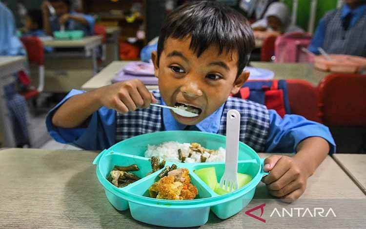 Indonesia Mulai Program Makan Bergizi Gratis Hari Ini