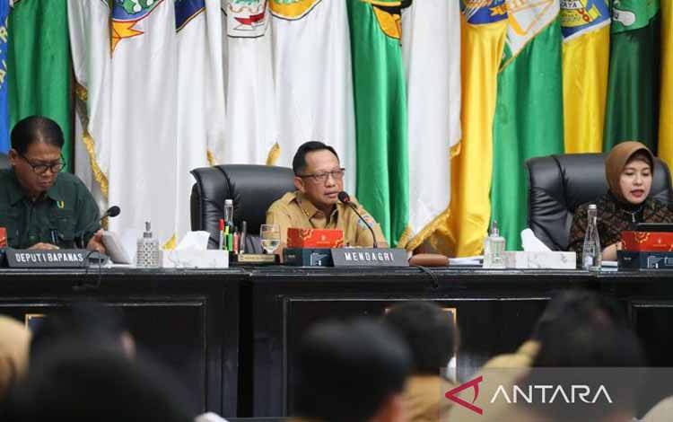 Mendagri: Inflasi Desember 2024 Terkendali di Angka 1,57 Persen