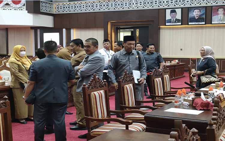 Komisi III DPRD Kalteng Imbau Masyarakat Waspada Ancaman Kesehatan di Musim Hujan