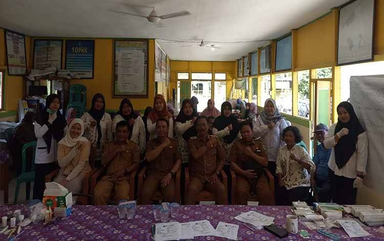 Camat Tamban Catur Dukung Pemeriksaan Kesehatan Gratis