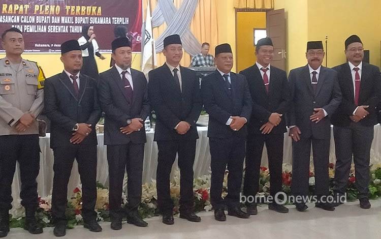 KPU Sukamara Tetapkan Masduki-Nur Effendi Calon Bupati-Wakil Bupati Terpilih