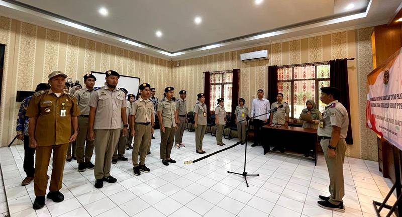 Kepala Kantor Pertanahan Barito Utara Lantik Tim Panitia Ajudikasi SHAT PTSL