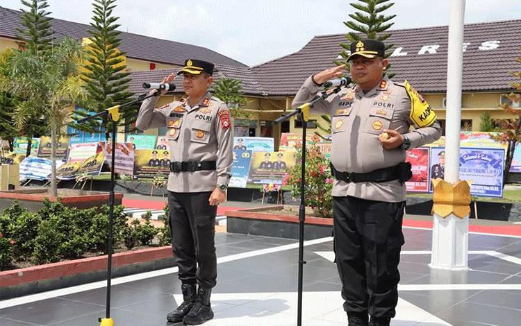 Upacara Welcome and Farewell Parade Iringi Pisah Sambut Kapolres Kapuas
