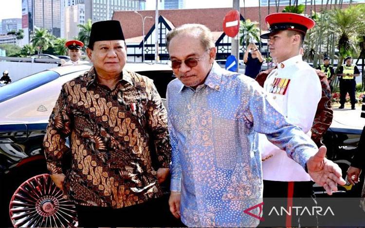 Seskab Teddy Ungkap Inti Pembicaraan Presiden Prabowo dan PM Anwar