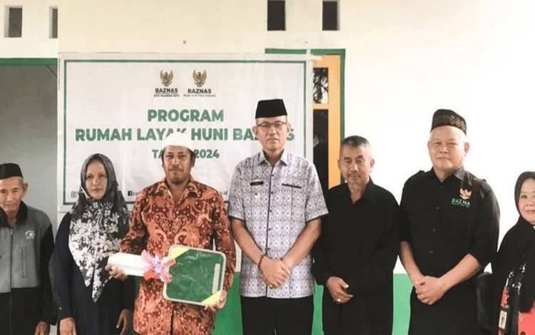 Pj Wali Kota Palangka Raya Resmikan Rumah Layak Huni dari BAZNAS