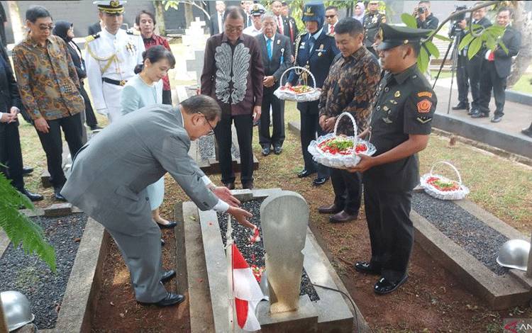PM Jepang Shigeru Ishiba Ziarah ke TMP Kalibata