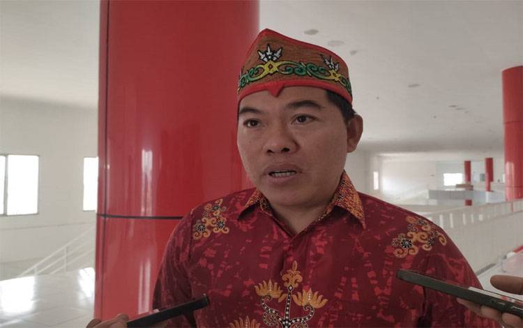 Plt Ketua DAD Kotim, Gahara